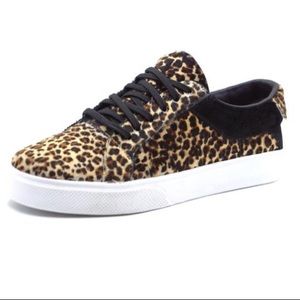 KAANAS Greco Cheetah size 6